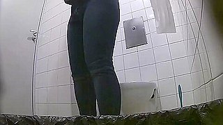 Voyeur wc 13 - milfs bending over for peeing