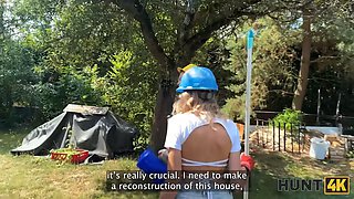 Hunt4k. magnificent fanta sie bangs with old hunter for her annual bank check in public