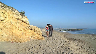 Milf Erika dishonors the beach