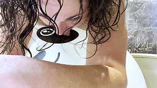 ButtPlugBetty - Blowing up panda balloon in bubble bath