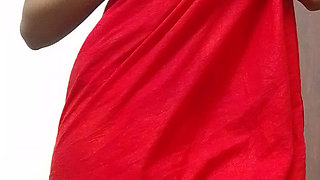 Seducing pussy flash and masturbation