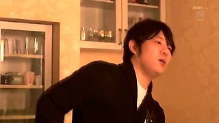 Original Story Takasugikou Immorality Feature Comics, Complete Here! !the Live-action Also Consequences Of The Impact That Has Not Been Drawn In The Ends Of The Two Original Horny Game! ! Oda Mako Kazama Yumi Otonashi - Mako Oda