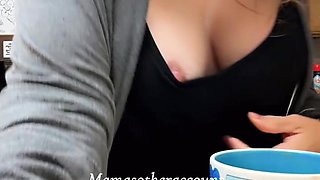Me signaling you to cum eat breakfast in bed ;)