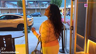 Tinder Hookup: Latina Throat Goddess with the Wettest Pussy