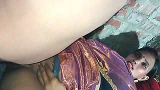 Desi Married Girlfriend Hardcore Fuck in Saree with Hindi Audio
