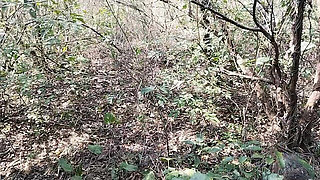 A Girl Was Hard with Her Step Brother in Jungle After Blowjob, an Asian Teen Girls Hard-co Fucking with Her Boyfriend in Jungle