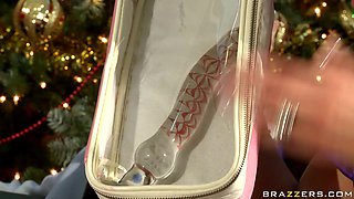 A Very Naughty Xmas With Rocco Reed, Charley Chase, Keiran Lee, Isis Love - Brazzers
