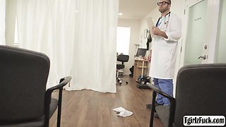 Trans cummer bareback ass fucking fucks by her doctor