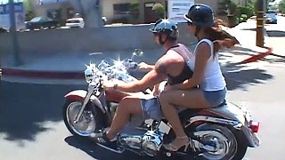 Milf Lexi Cummings Is A Hot Chicks Into Big Dicks