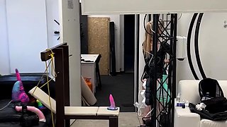 Hot amateur blonde pregnant toying her pussy solo