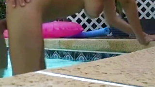 Sexy Fun In The Amateur Pool!