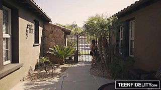TEENFIDELITY First Timer Gets Creampied