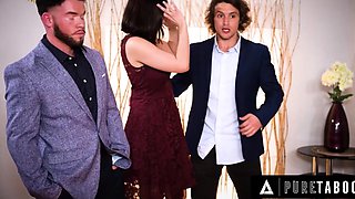 A slutty stepsister thinks it should be her stepbrother for her first time