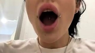 Melissa_crazy pussy and boobs in public