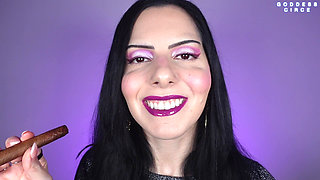 I Am Damn Hot, While I Smoke the Cigar