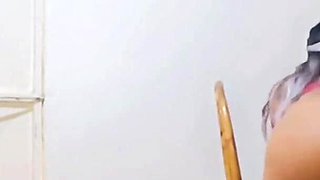 Big Booty Latina Girl Twerking
