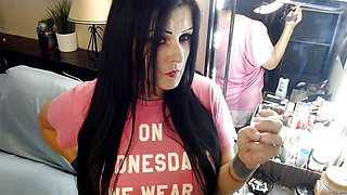 Pretty MILF Natural Smoking