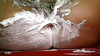 stunning milf shove champaign bottle in her whip creamed pussy