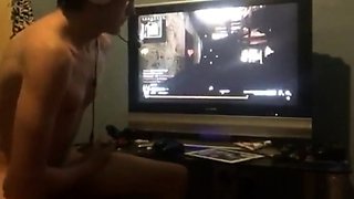 Twink Plays Call of Duty and Cums