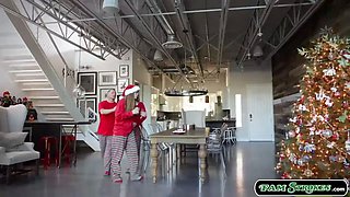 Stepteen fucked by stepdad in christmas