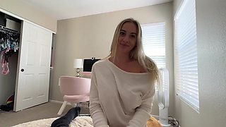 Busty Babysitter is easily agreed to fuck a lucky man