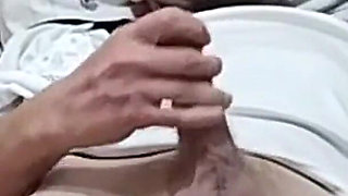 Girlfriend Loves a Long and Deep Blowjob While Watching a Cumshot
