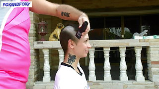 Behind the scenes: Lisa Fox shave her head. Music clip