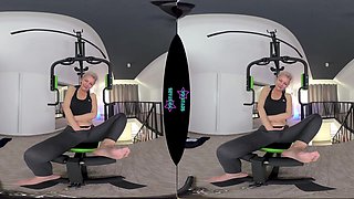 Horny MILF Tries VR For The Very First Time - VRStars