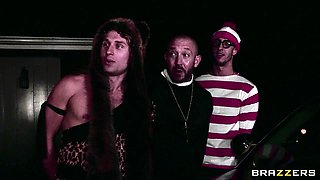Trick Or Treat Or Bukkake With Chris Strokes, Michael Vegas, Alexis Ford, Will Powers - Brazzers