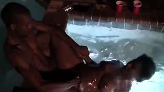 Mzbeautidoll Has Fun In The Pool