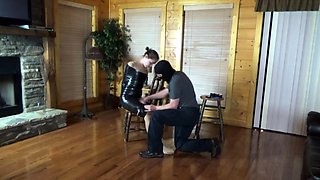 Amateur Honey With A BDSM Fetish