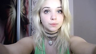 Slave blonde live masturbates toys show on webcam
