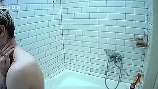 Sizzling Amateur Cock sucking Brunette on Cam