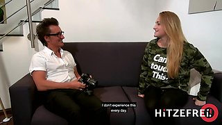 Teen with daddy issues gets pounded by an older stud! - Hitzefrei