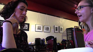 A huge vibrator .. what a pleasure !!!