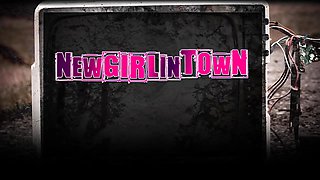 Florida Teen Tristan Barrymore Goes Nuts With The Fucking Machine & Toys