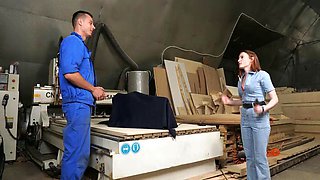 Fuckmachine on Factory: Seduced a Worker to Fuck with Him and Test It
