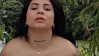 Busty Bikini Babe Kim Velez
