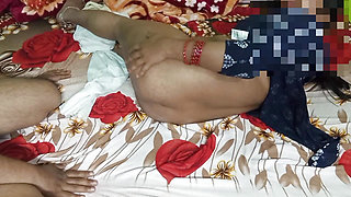 Apni Sagi Chachi Ko Chod Diya.