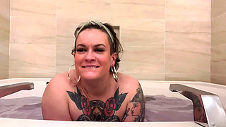 Tattooed PAWG Plays in the Tub and Vapes