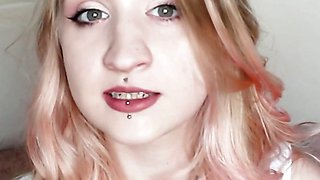 Ersties - Cute American Blonde Aurora M Uses a Glass Dildo and a Magic Wand To Masturbate