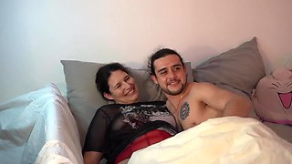 Giulia, 25, starts with a bang with an orgy! - Jacquie et Michel TV