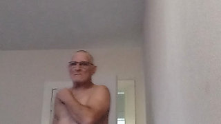 naked darts