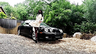 Jaguar S Type. 238 hp . V6 .3L Engine.  Sills complete, radiator, 2 fuel pumps.  I don't want to give up the car. 🙏🏼