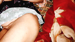 Desi Baji ki Rus bhari Garam Gili Phudi k Mazay