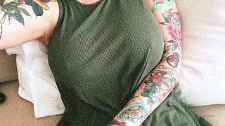 Amateur Close Up Squirting Masturbation
