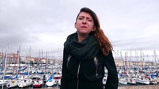 Cat In Mini plays it quits... - Jacquie et Michel TV