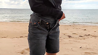 Exhibitionist Wife Flashing Strangers At The Beach