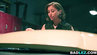 Big bum wife mechanic have sex busty tits blond hair babe