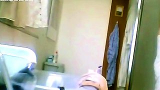 Stepmom's ruby hairy cunt (hidden camera)